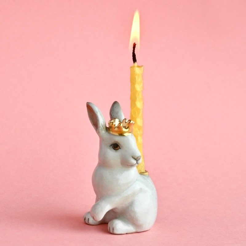 Camp Hollow Royal White Rabbit Cake Topper – Beautyhabit