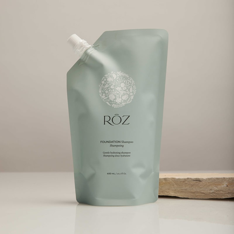 Lifestyle shot of Roz Foundation Shampoo (600 ml Refill)