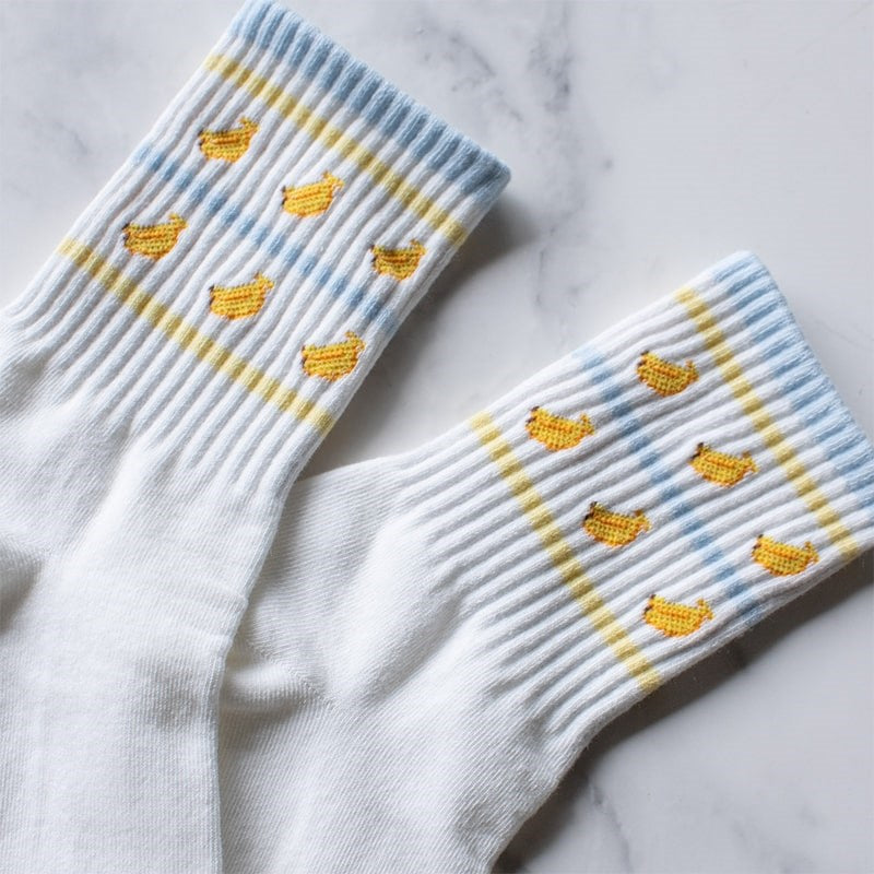 Tiepology Juicy Fruit Casual Socks - Banana - close up of product pattern