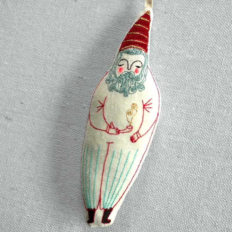 Skippy Cotton Garden Gnome - Lavender Scented Token - close up of product detail