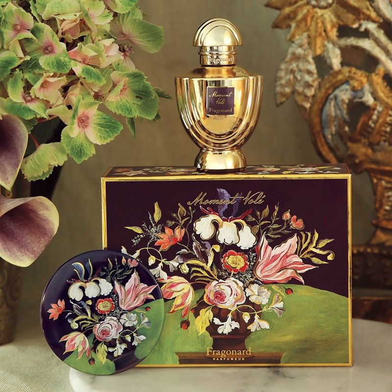 Fragonard Parfumeur Moment Vole Eau de Parfum Set - products shown on top and next to product packaging