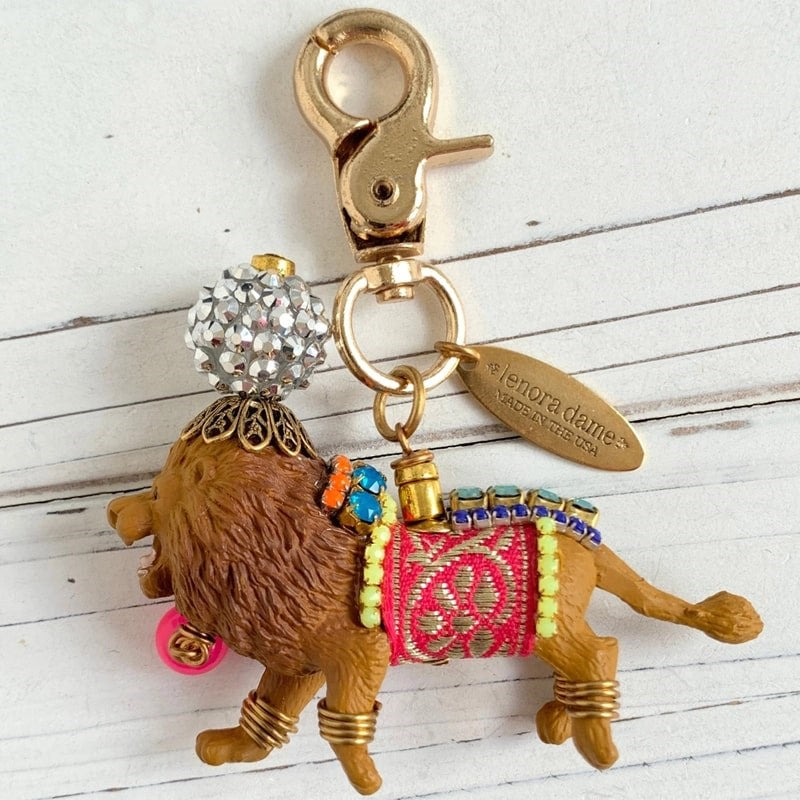 Lenora Dame Party Lion Bag Charm (1 pc)