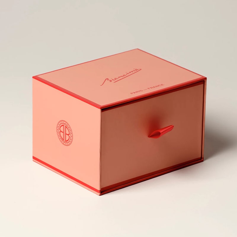 Bienaime The Candle - La Vie En Fleurs - product packaging shown