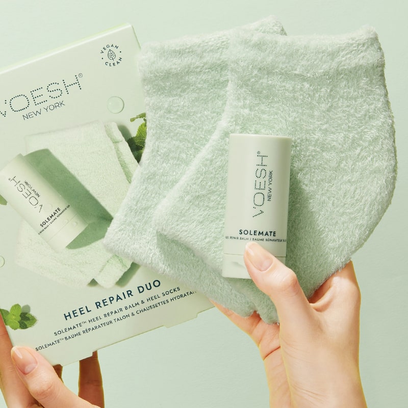 VOESH New York Heel Repair Duo (2 pcs) - model shown holding products and packaging