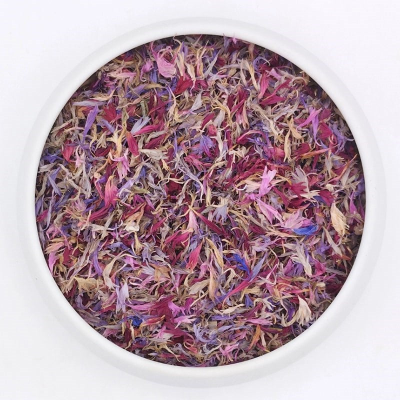 Vanissa "Voie Lactee" Edible Flower Petals: Cornflower - product texture and color shown