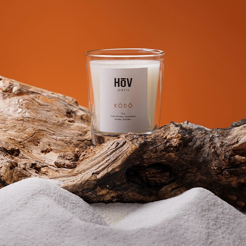 HoV Paris Scented Candle - Kodo (190 g) - product shown log with sand