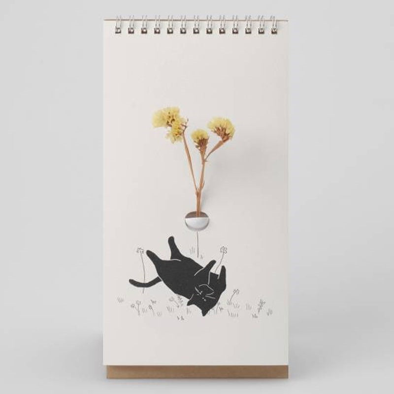 Beyond123 Cat Flip Vase (1 pc) showing cat illustration with dried flowers in vase